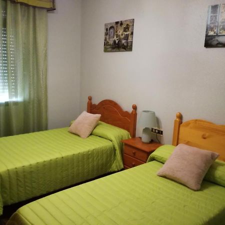 Alojamiento Romina Apartment Villanueva Del Arzobispo Luaran gambar