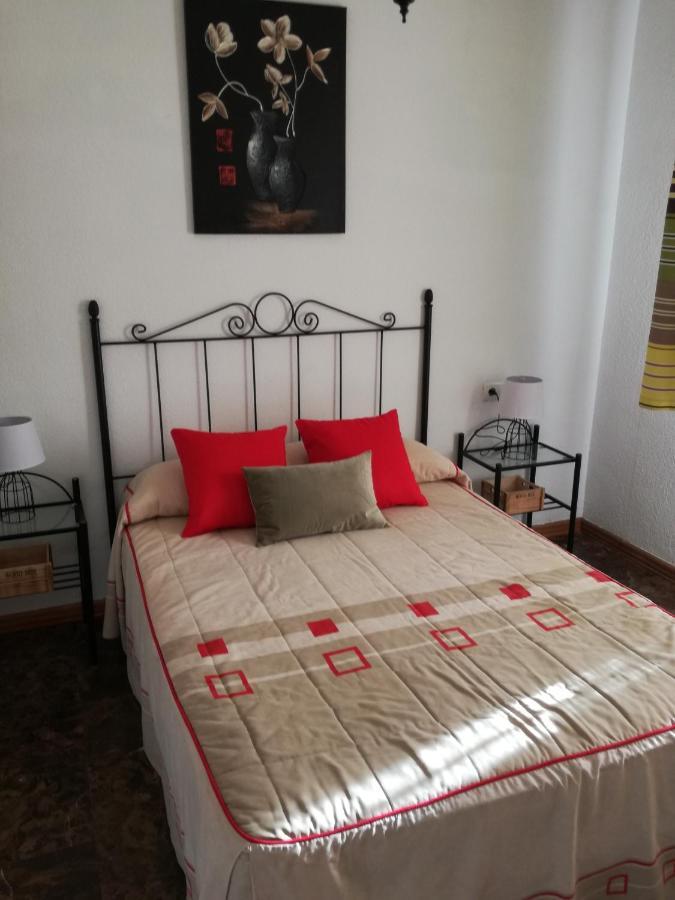 Alojamiento Romina Apartment Villanueva Del Arzobispo Luaran gambar