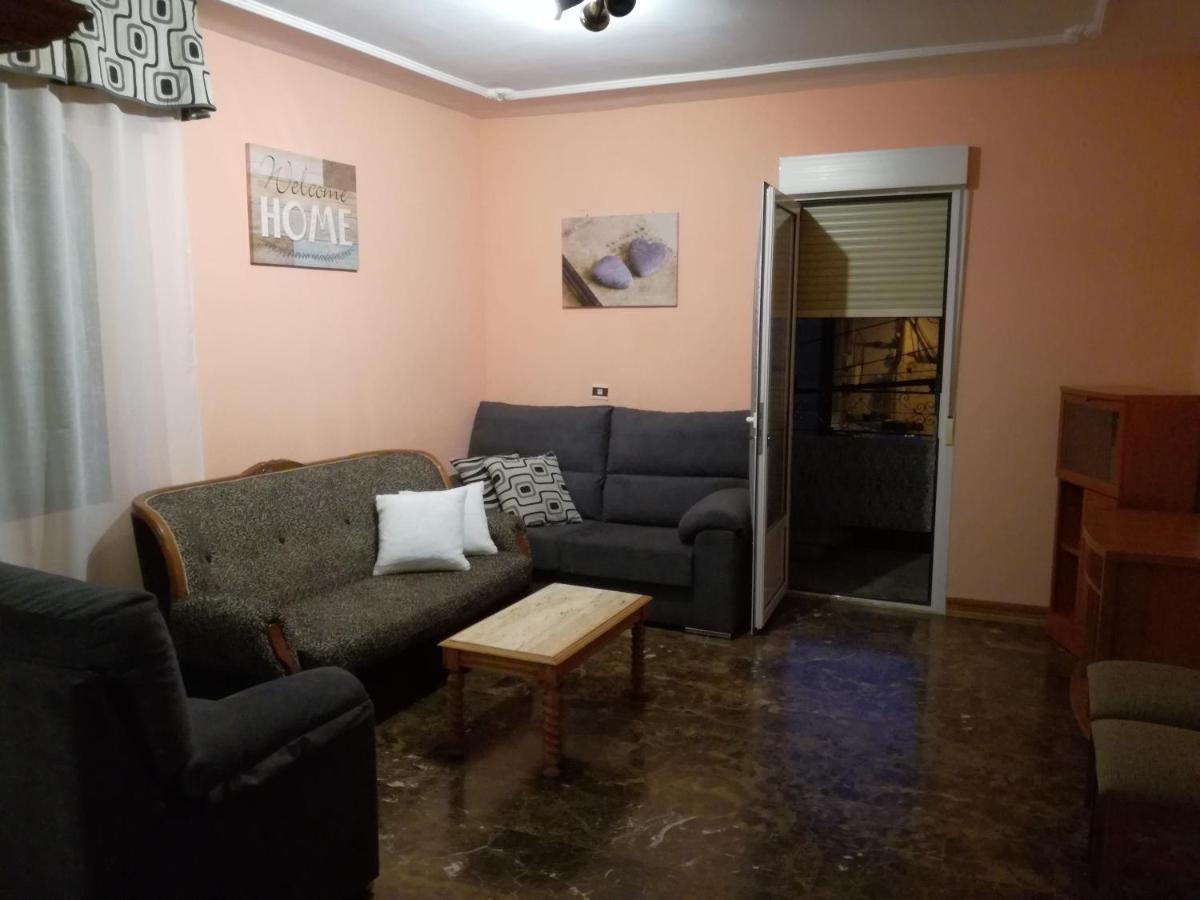 Alojamiento Romina Apartment Villanueva Del Arzobispo Luaran gambar